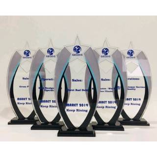 Jual Trophy akrilik, trophy, trophy murah, vandel custom, plakat event ...