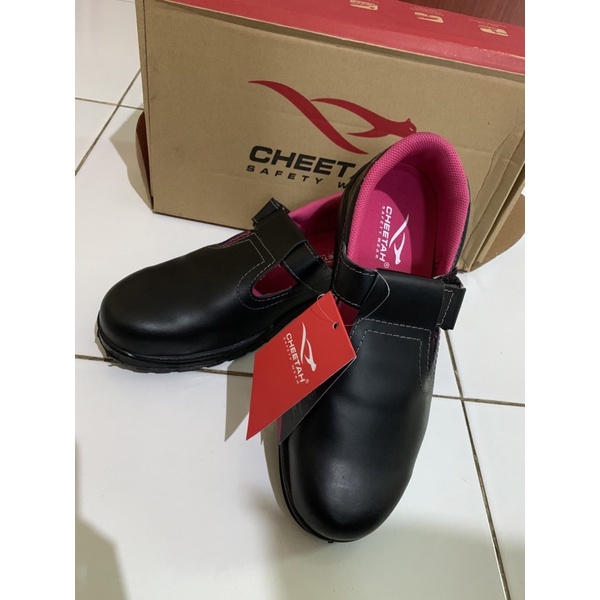 Jual Sepatu safety merk Che*tah | Shopee Indonesia