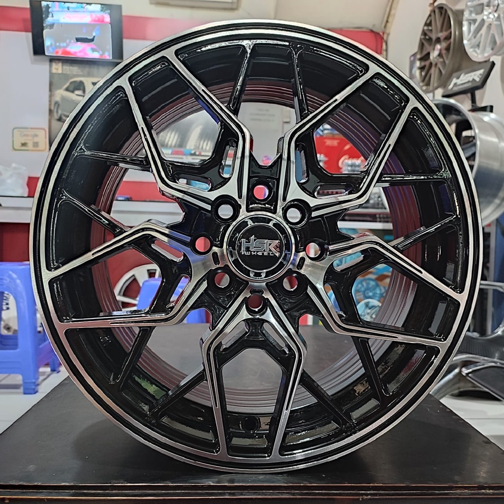 Jual Velg Mobil Racing avanza, jazz rs, livina, mobilio HSR MALUK R17 ...