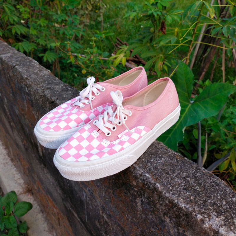 Vans authentic checkerboard pink top