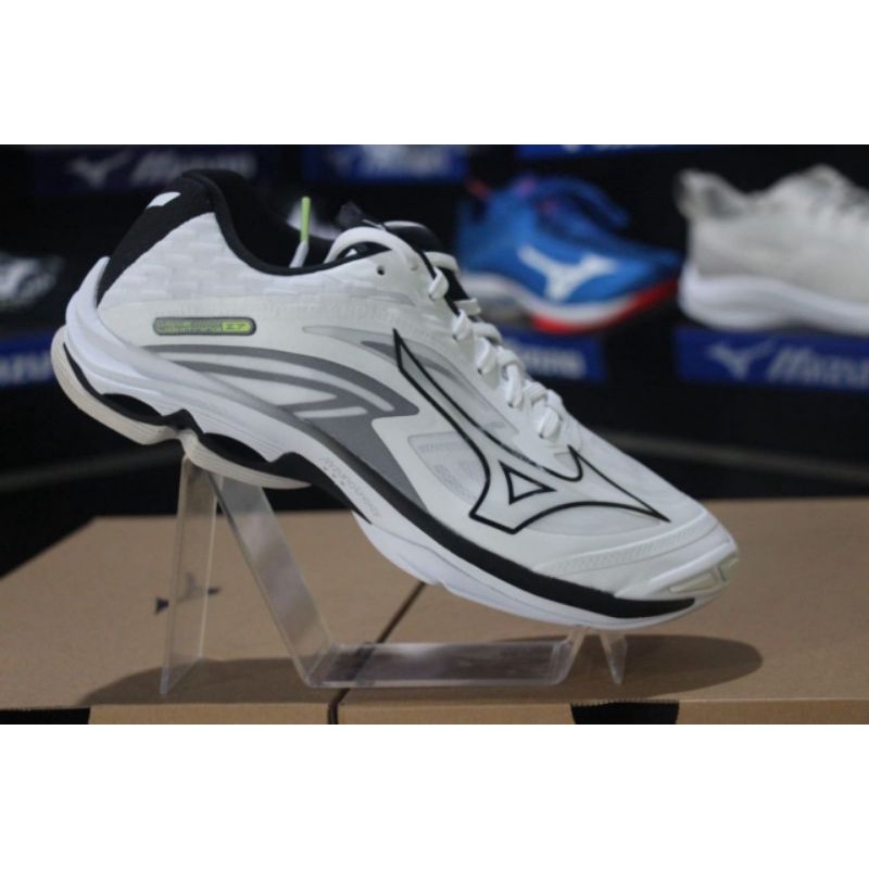 Mizuno wave lightning z7 wlz7 original