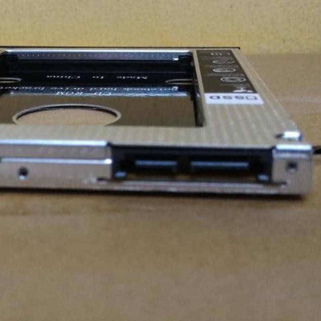 Jual Bagus Dipakai256 SSD HDD Caddy Slim 12.7 mm SATA DVD Slot Hardisk