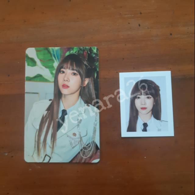 Handong Dreamcatcher shops 1st Official Insomnia Fanclub Photocard & ID pc