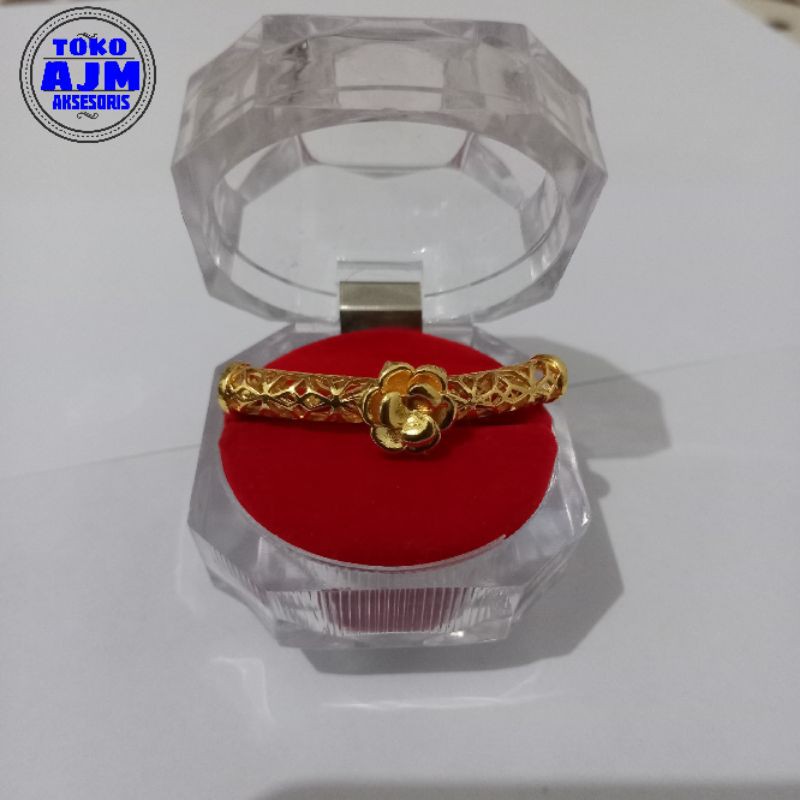 Liontin Atau Charm Pipa Bunga Untuk Gelang Pandora Tali Serut