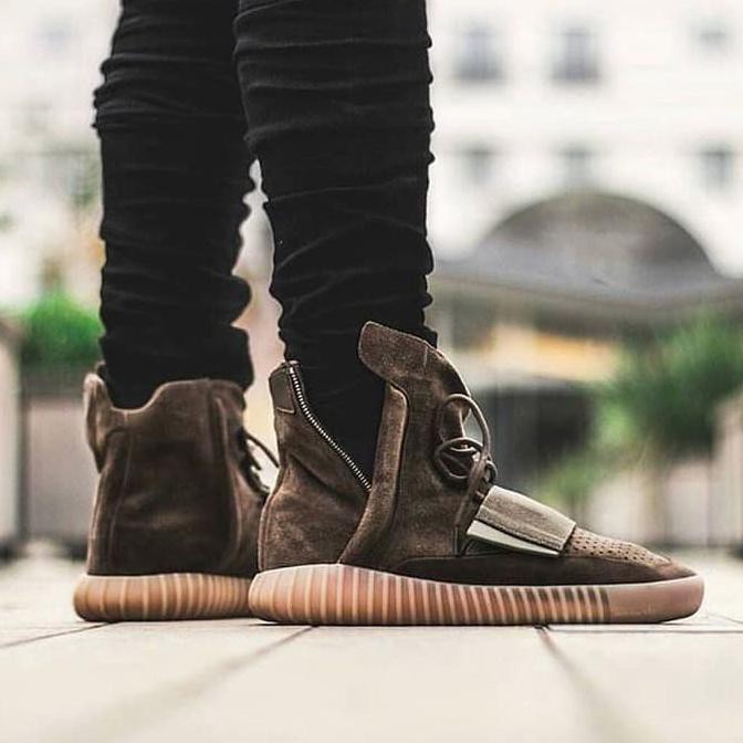 Sepatu adidas hotsell yeezy 750