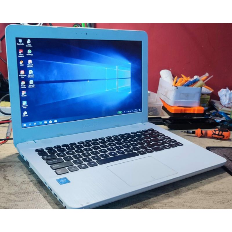 laptop asus intel celeron n3050