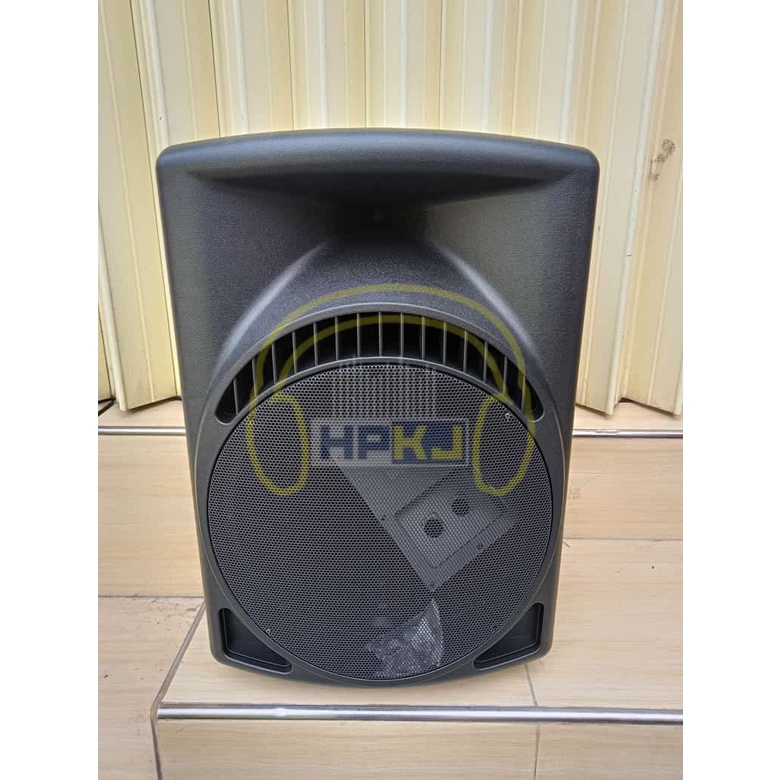Box speaker best sale monitor 15