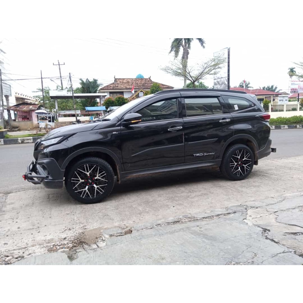 Jual VELG MOBIL TOYOTA RUSH RING 18 HSR BENAWA | Shopee Indonesia