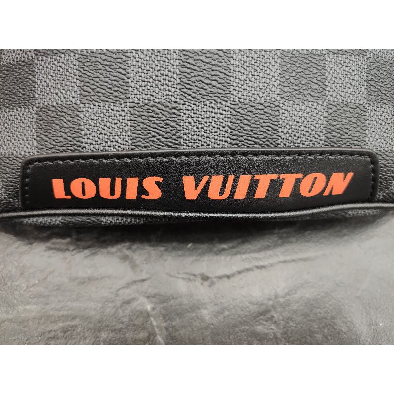 Louis Vuitton LV Men Damier Cobalt Race Discovery Bumbag in