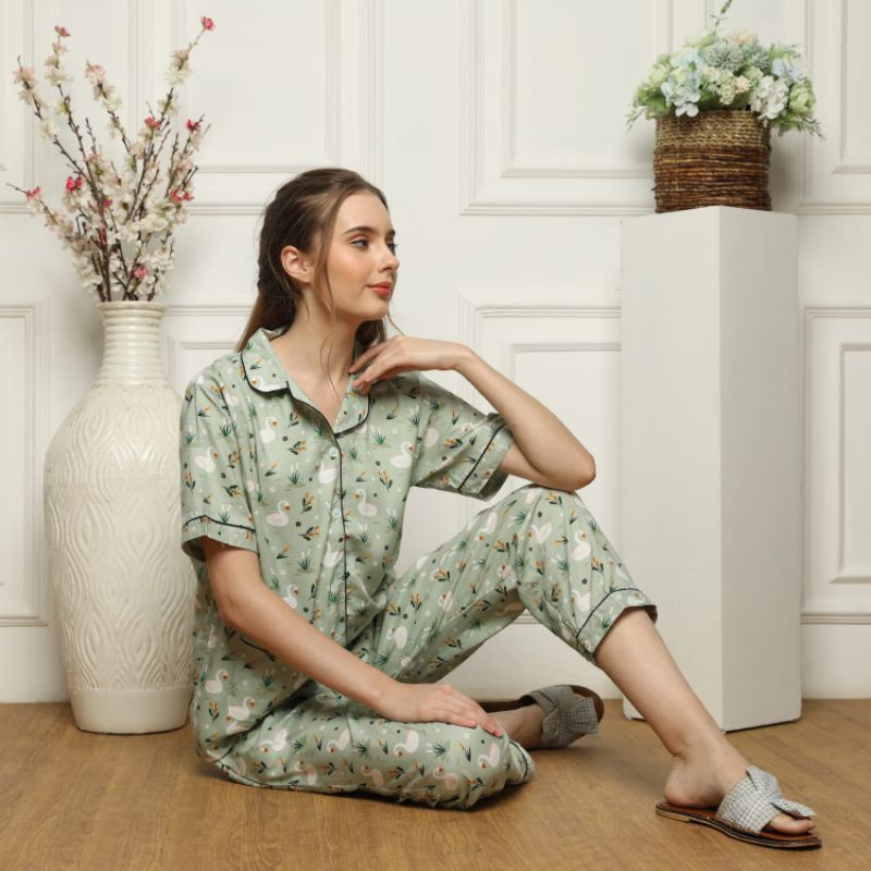Jual Swan in Light Green Pajamas(515A-size M) | Shopee Indonesia