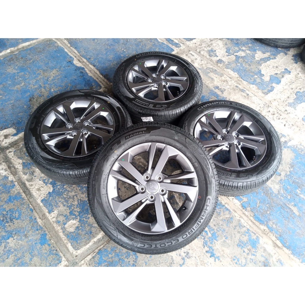 Jual Velg Dan Ban Mobil Bekas Oem New Xenia Ring Pcd X Shopee