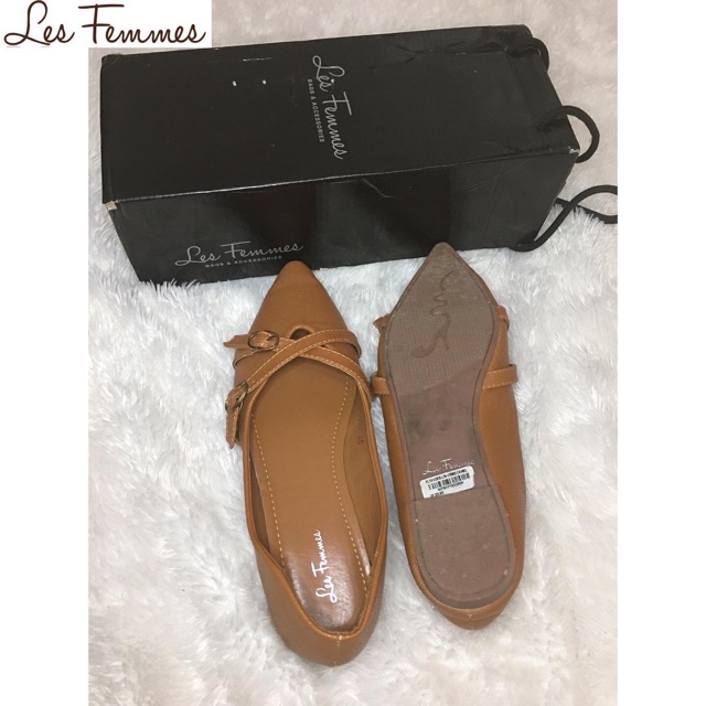 Less hot sale femmes shoes