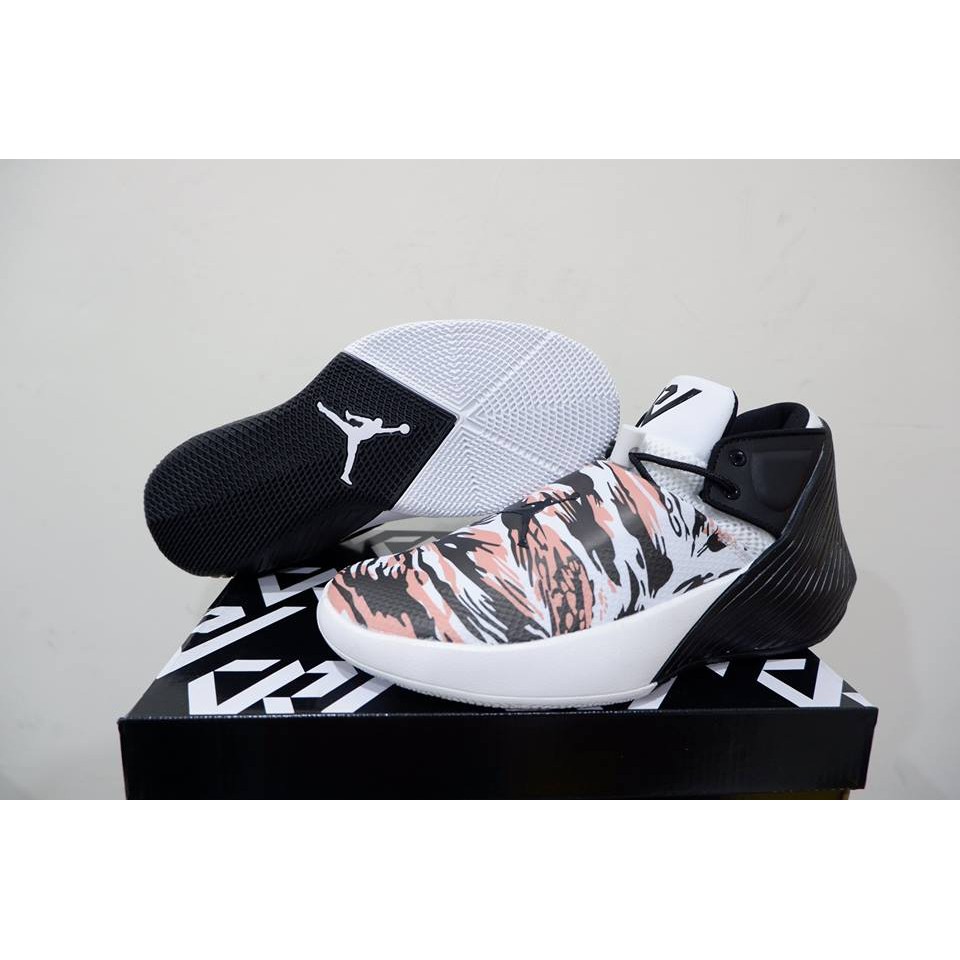 SEPATU BASKET JORDAN WHY NOT ZERO.1 0.1 LOW LEOPARD