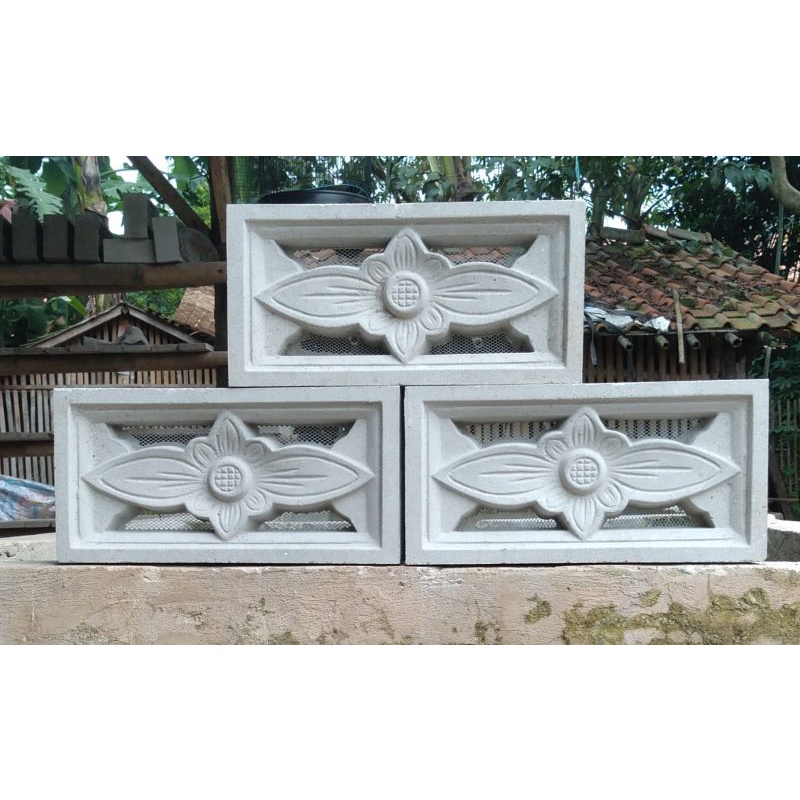 Jual roster//beton/modern/minimalis/ lobang angin motif bunga besar ...
