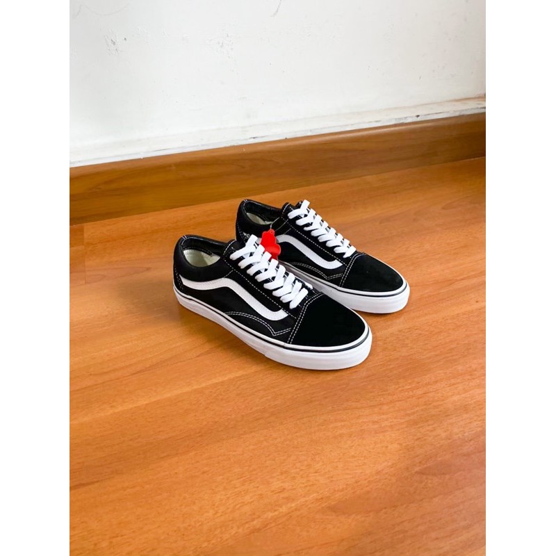 Jual Vans Oldskool Classic Black/White (Original) | Shopee Indonesia