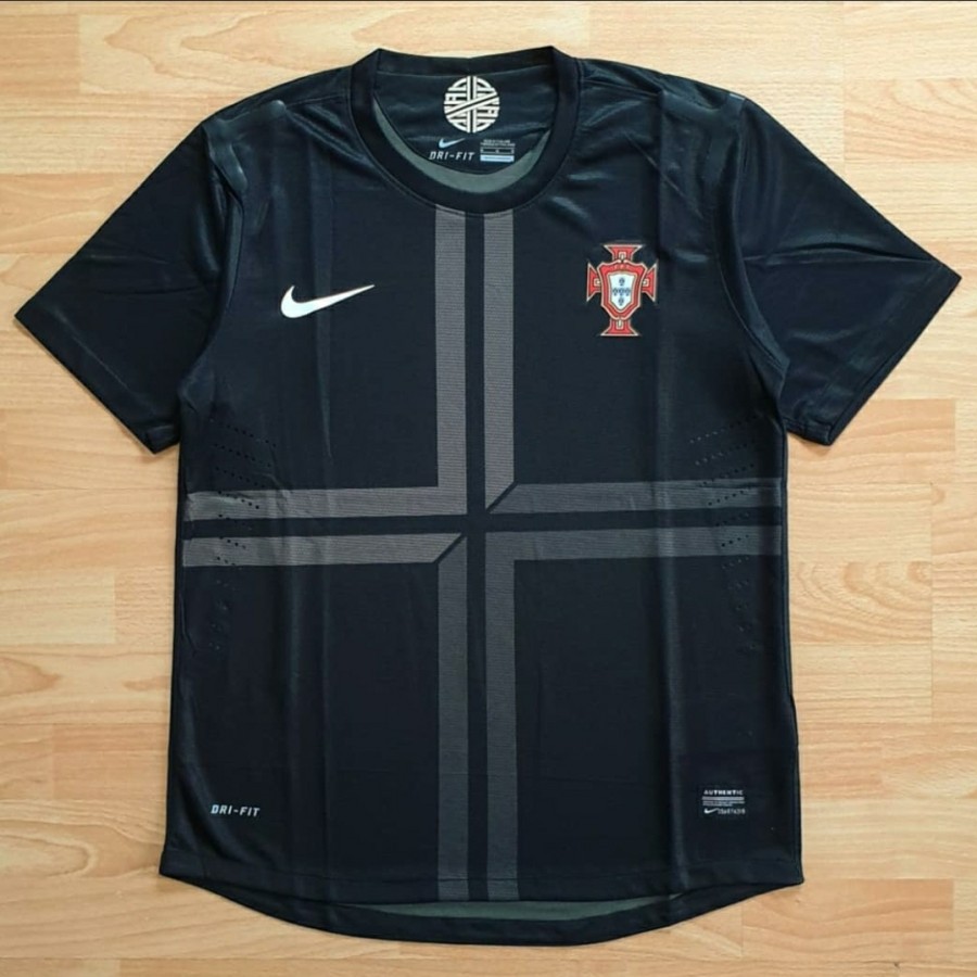 Camiseta retro Portugal negra 2013 comprar