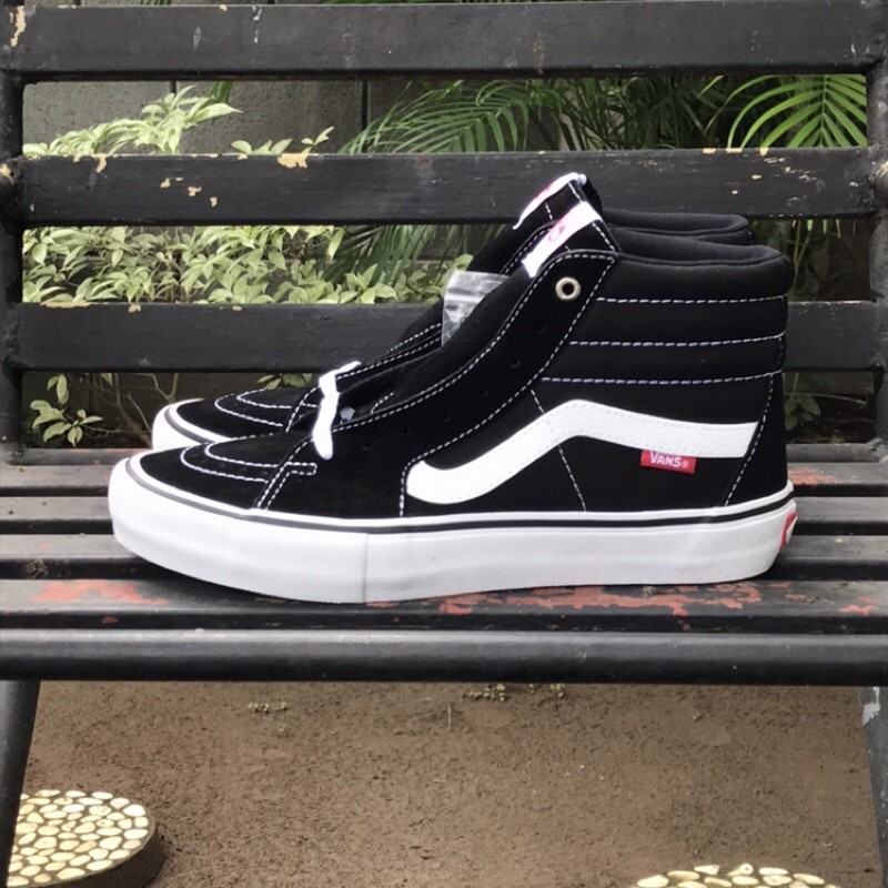 Jual Sepatu Vans Sk8 Hi Pro Black White 100 Original Resmi PT Navya Shopee Indonesia