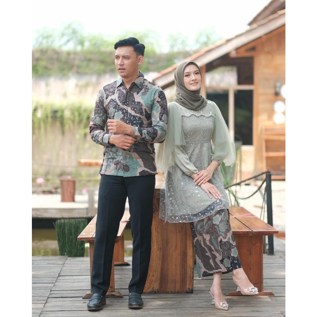 Super Sale Setelan Kebaya Batik Couple Kinan Kebaya Modern Kebaya Lamaran/  Kondangan Couple/ Baju Atasan Kekinian/ Rok Batik/ Kemeja Pria Batik