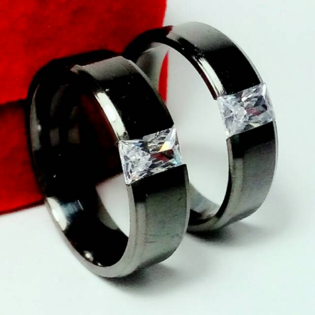 Jual Cincin Couple Black Permata 5m Titanium Free Ukir Nama Dan Box