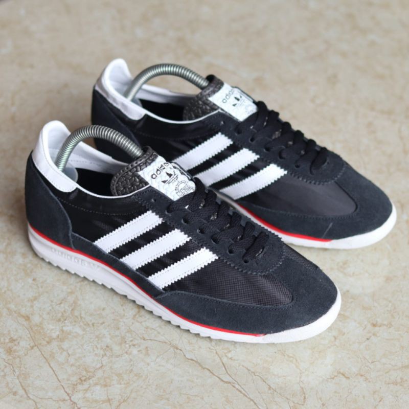 Harga adidas hotsell sl72 original indonesia