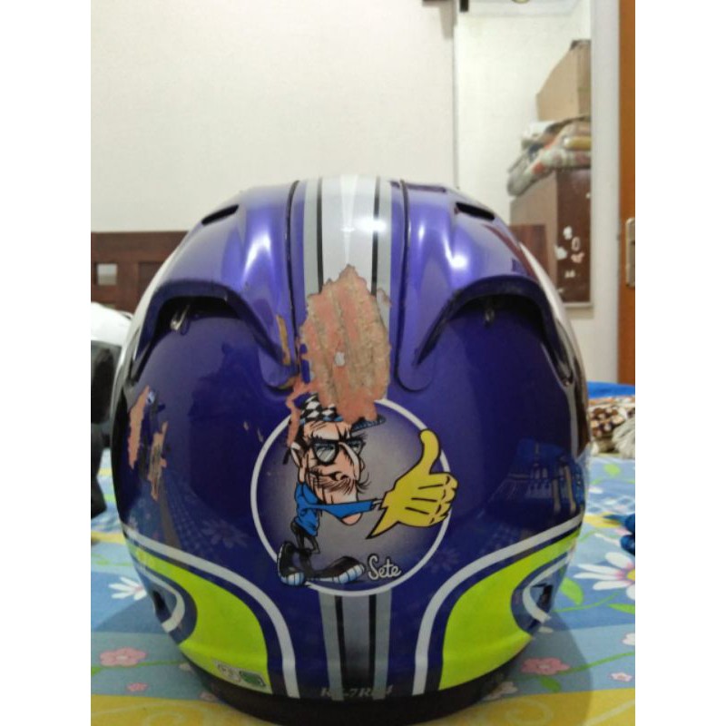 Jual helm arai sales bekas