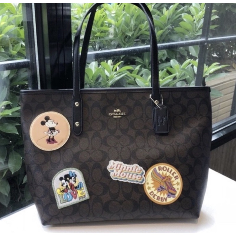 Minnie mouse city zip tote by coach best sale