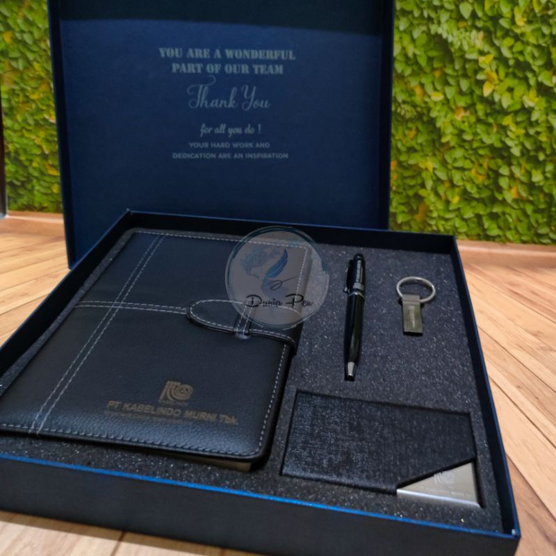 Premium Custom USB Giftset. USB + Pen + Notes A5 + Card Holder Eksklusif, Kado Elegan Design Custom