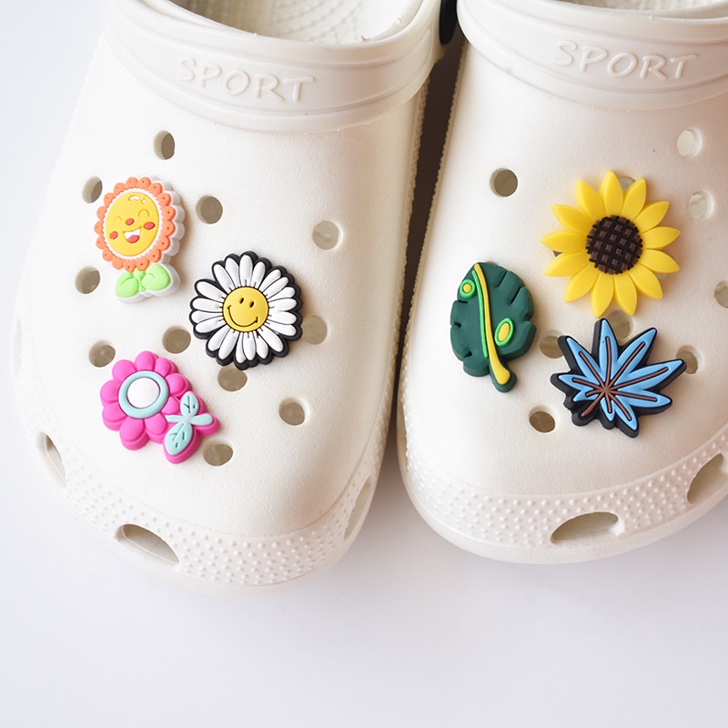 Jual 150 Pin Sandal Crocs Jibbitz Bunga & Daun Lucu Cewek Perempuan