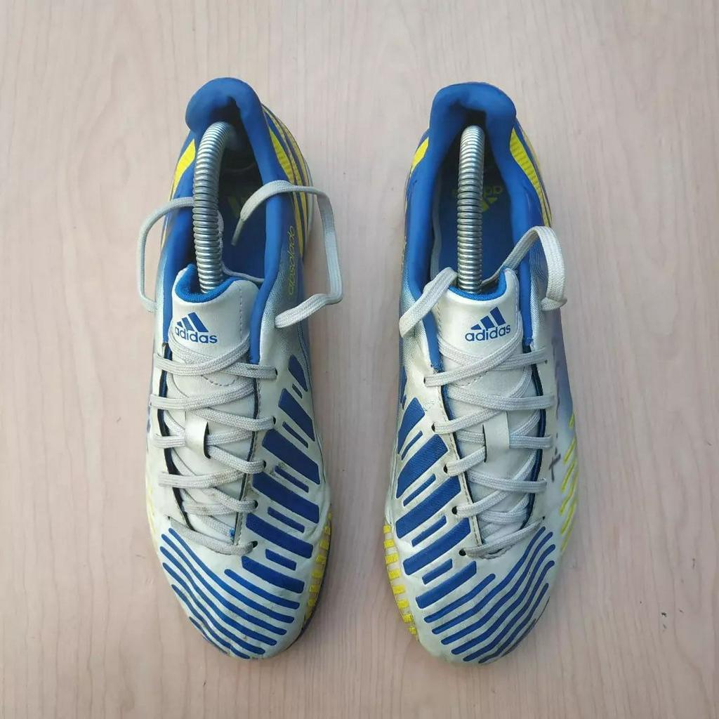 Sepatu bola adidas outlet absolado