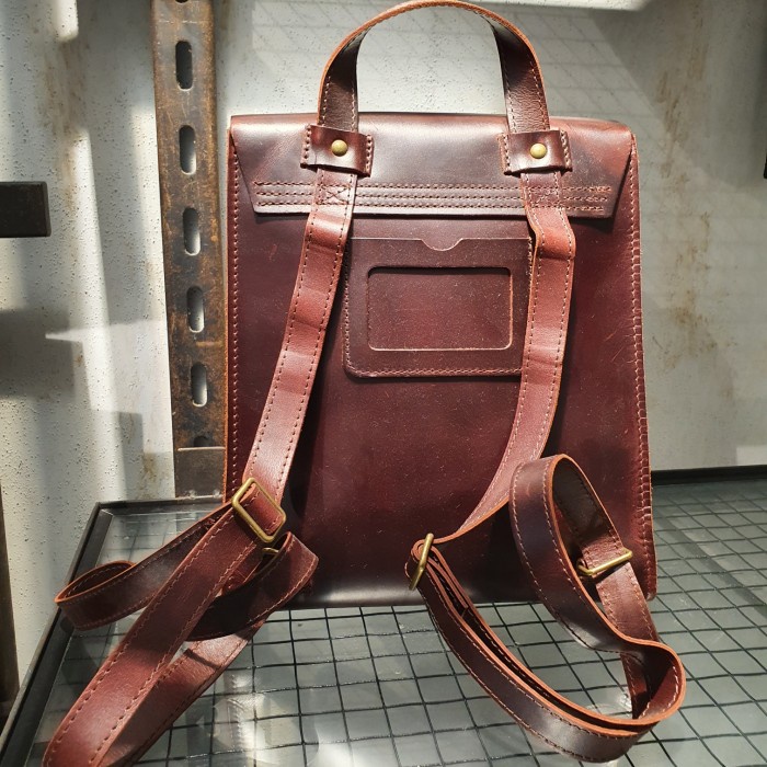 Dr martens tas sale