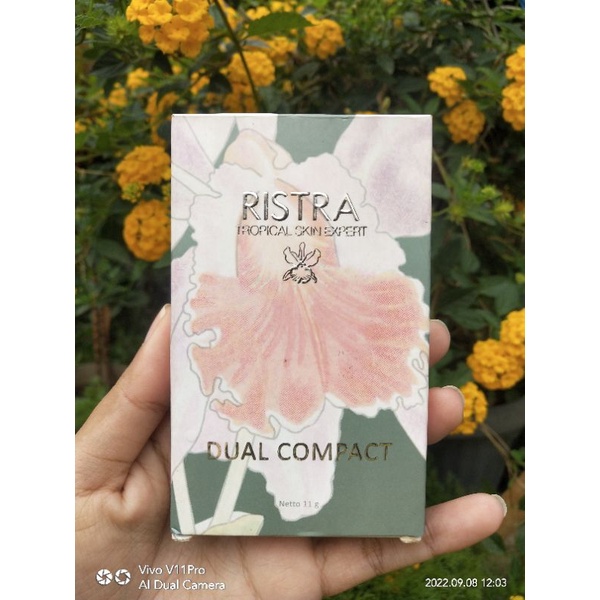 Jual Bedak Padat Ristra / Ristra Dual Compact powder | Shopee Indonesia