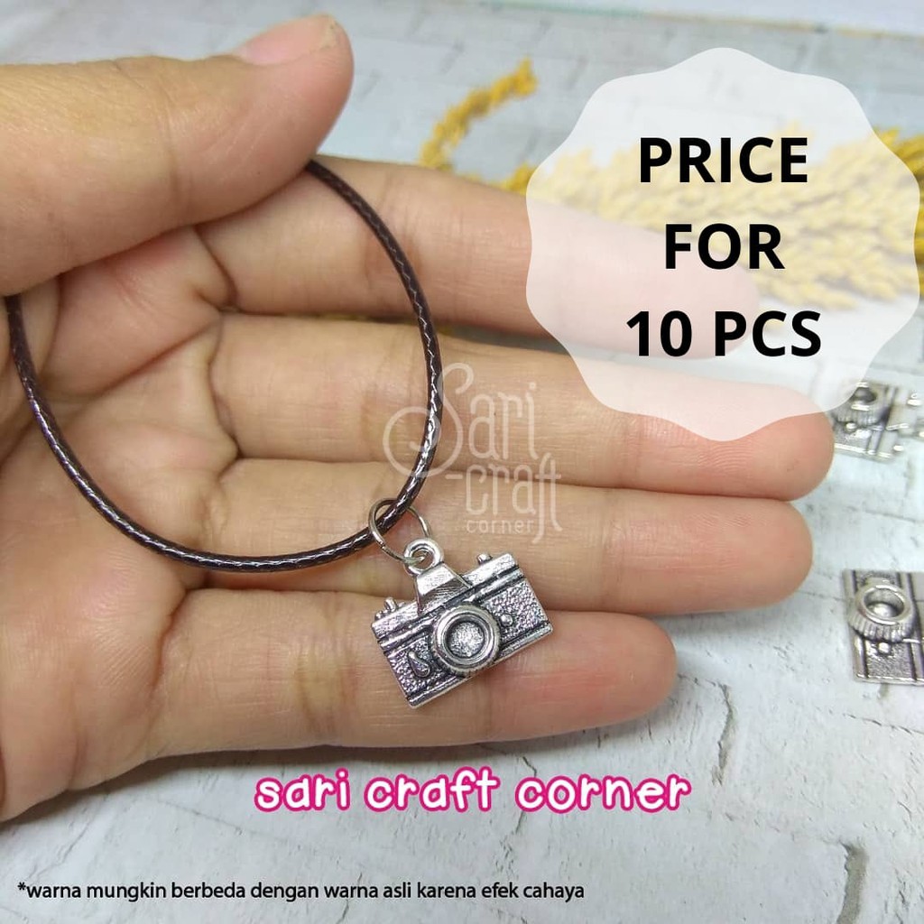 Jual Charm Logam Kamera Klasik 1415 - Classic Camera Silver | Shopee ...