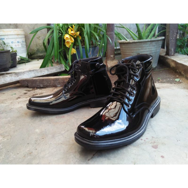 Jual Sepatu Pantofel Pdh Pria Bahan Kulit Sapi Asli Warna Hitam Glosi Kilap Shopee Indonesia