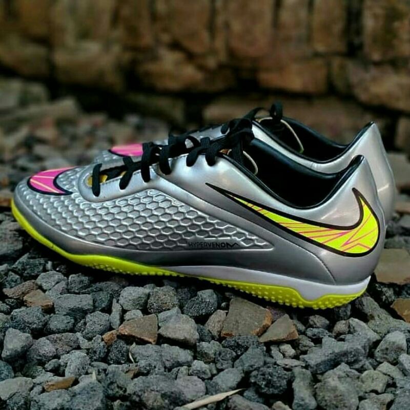 Harga sepatu futsal 2025 nike hypervenom phelon ic