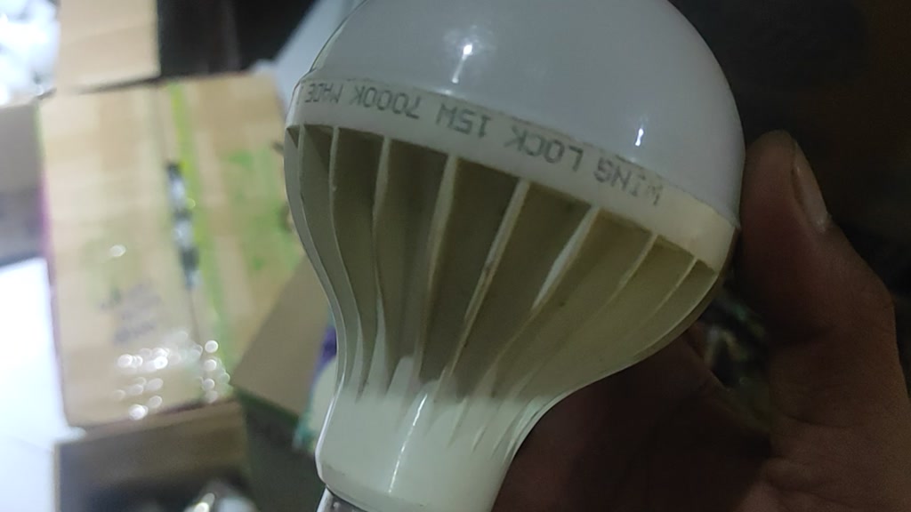 Jual LAMPU BOHLAM LED WING LOCK 15 WATT | Shopee Indonesia