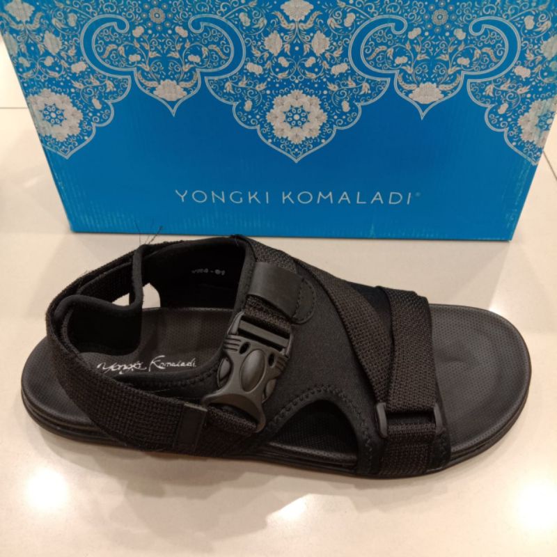 Yongki Komaladi Basic Sandal Slipper Pria