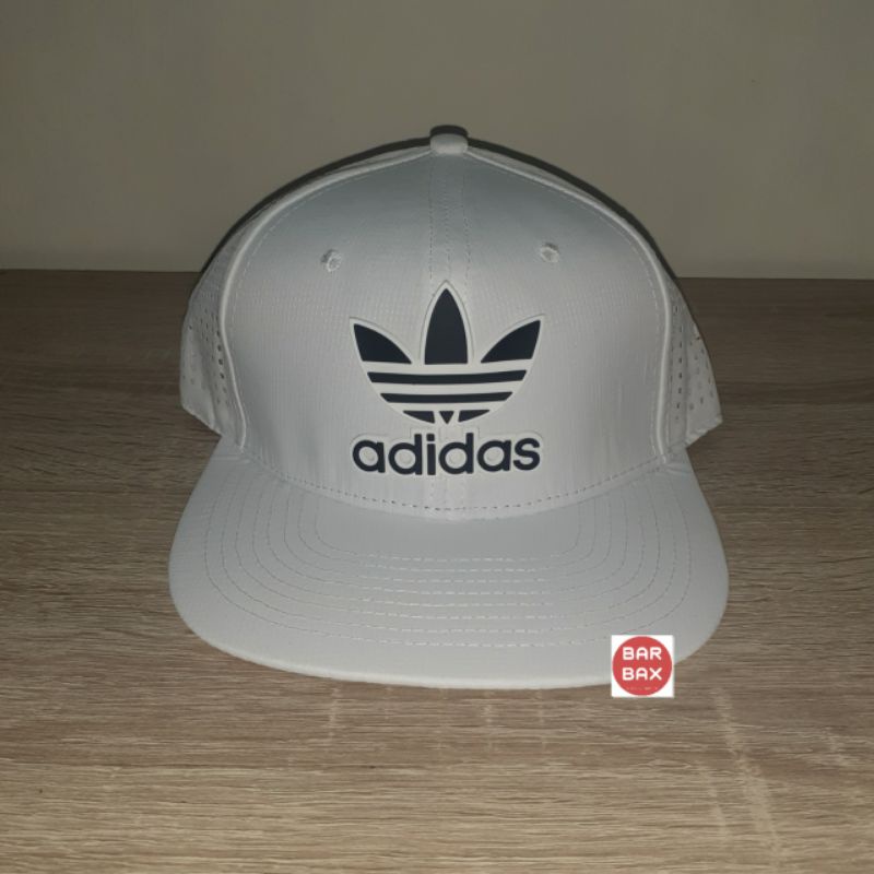 Foto topi adidas warna putih shop