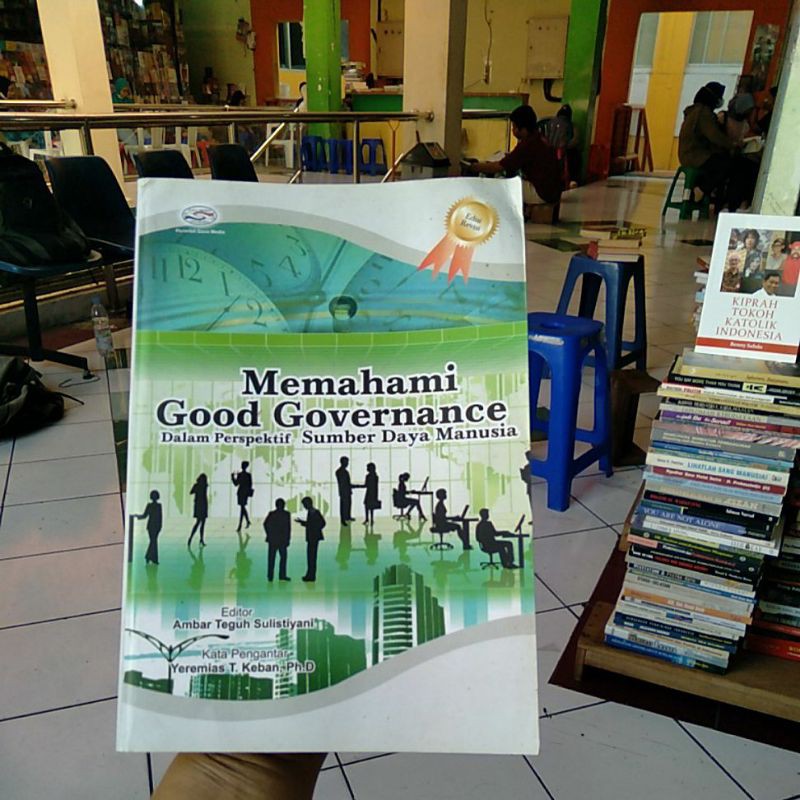 Jual Buku Memahami Good Governance Dalam Perspektif Sumber Daya Manusia ...