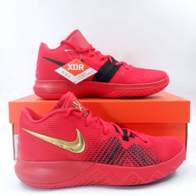 Sepatu basket 2025 nike warna merah