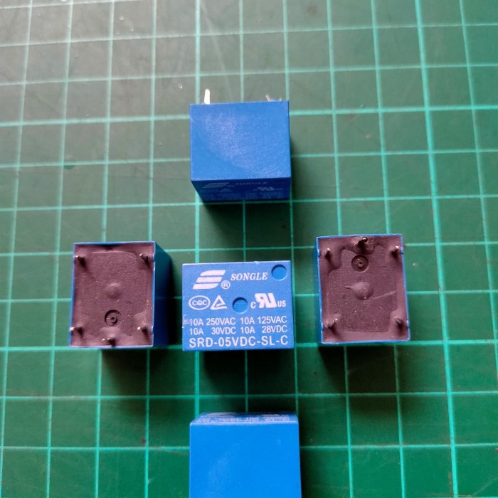 Jual Relay DC 5V 5 pin kaki 5pin 10A | Shopee Indonesia