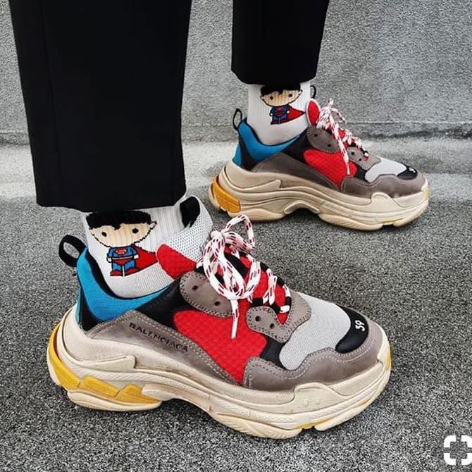 balenciaga triple s grey red blue