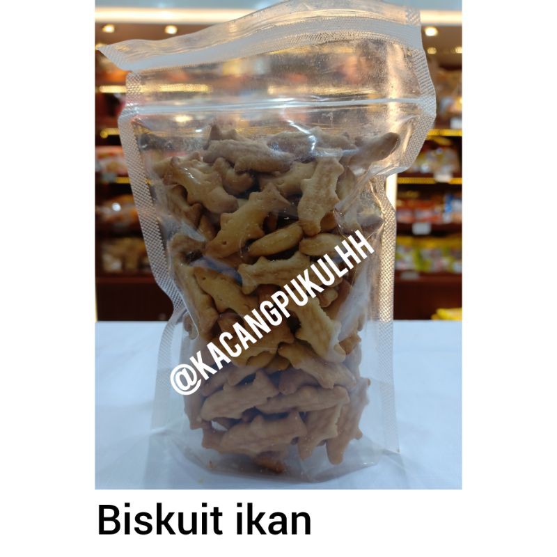 Jual Roti Ikan Atau Biskuit Ikan Makanan Kering Rasanya Asin | Shopee ...