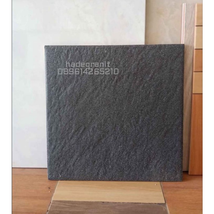 Jual Keramik X Kasar Rocky Black Shopee Indonesia