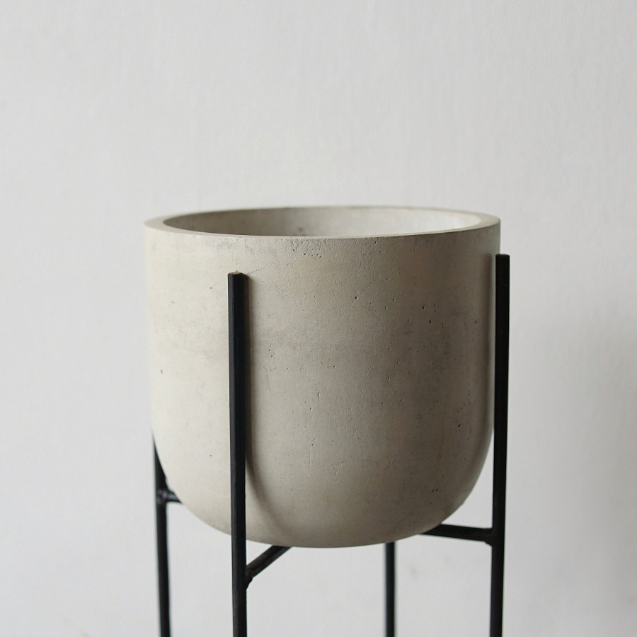 Jual NATURAL CONCRETE POT - CAPSULE 19 + LINEAR STANDING | Pot Bunga ...