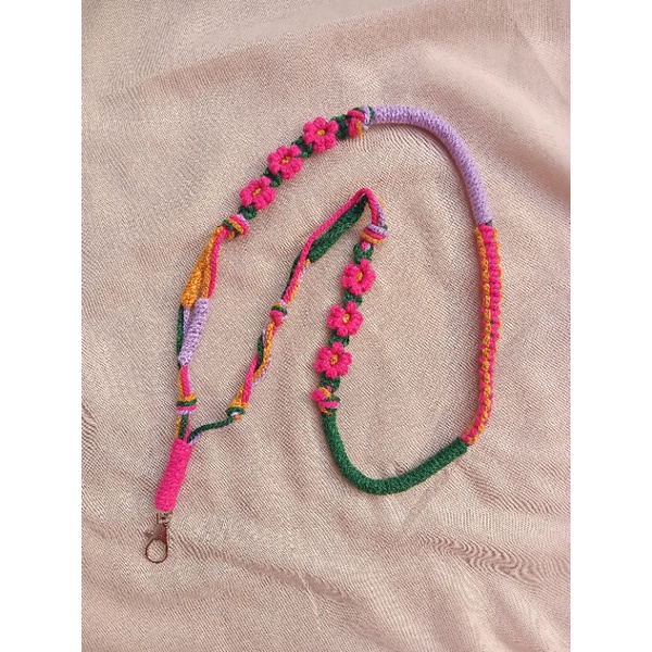 Jual Colorblock Macrame Lanyard/Tali Id Card | Shopee Indonesia