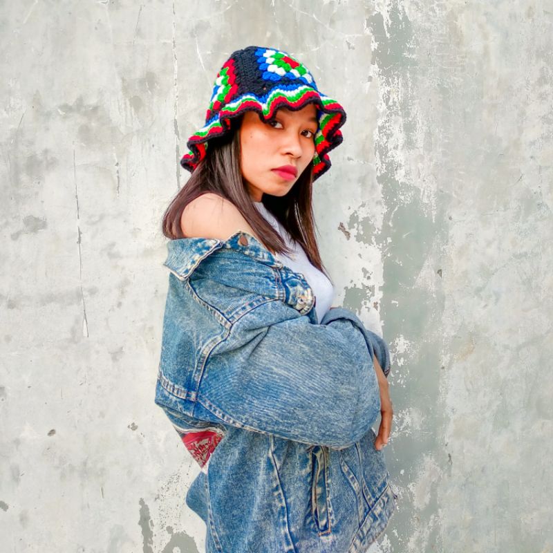 Jual Topi 100% Handmade VINTAGE COLOR CODE Granny Square Crochet