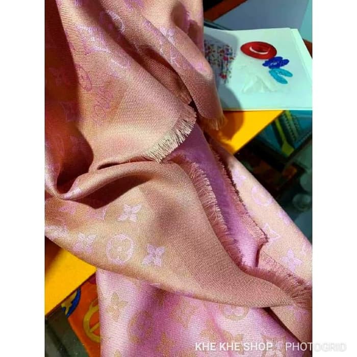 Jual LOUIS VUITTON (LV) PREMIUM GLITTER PASHMINA/SHAWL/SYAL/SCARF BRANDED -  Biru Diskon