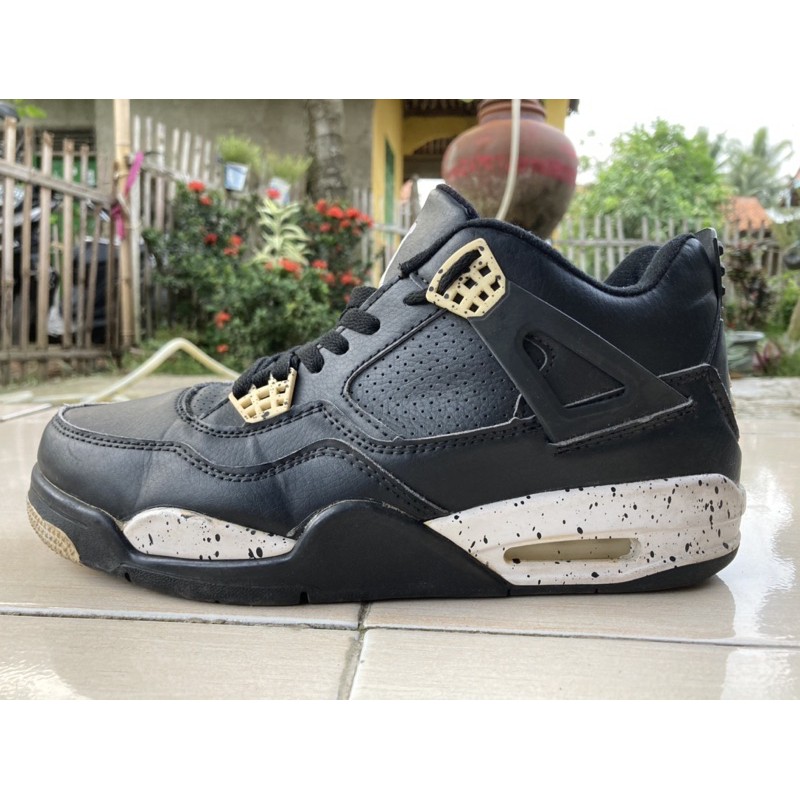 Jual Nike Air Jordan 4 Black White Second Bekas (Nego) | Shopee Indonesia