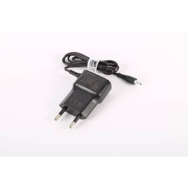 Chargeur Nokia AC-15E D'occasion - Entrée 100-240V, Sortie 5V 800mA, Poids 38g
