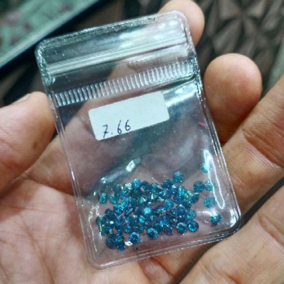 Jual Natural blue diamond, berlian asli warna biru, ukuran 0,10 / gugur ...